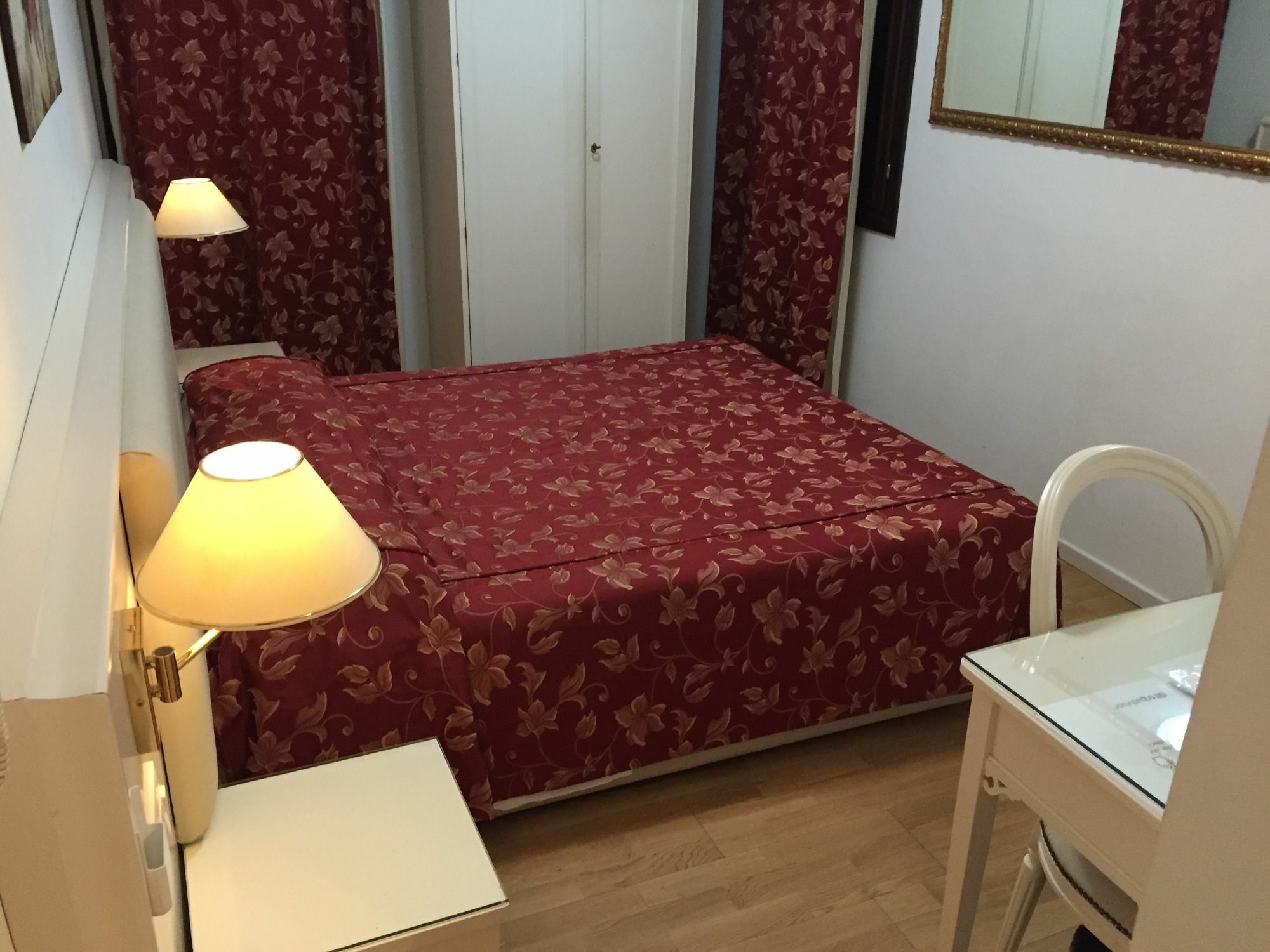 Albergo Ai Tolentini Venedig Exteriör bild