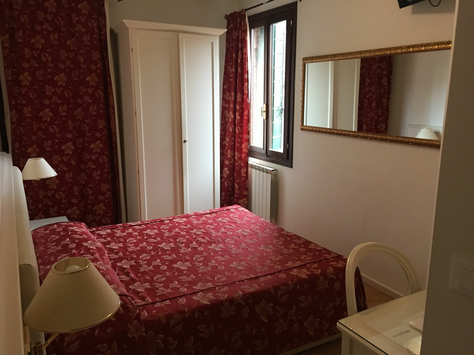 Albergo Ai Tolentini Venedig Exteriör bild